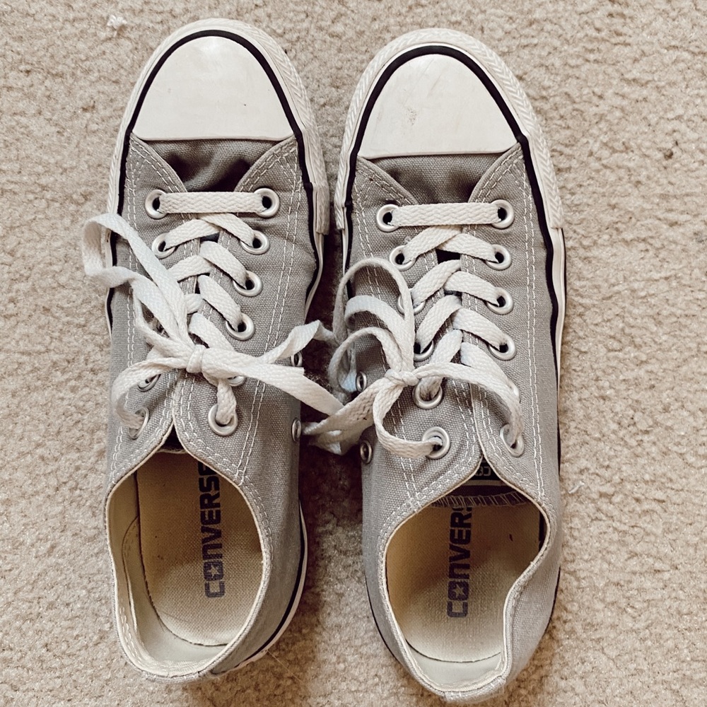 Grey converse good condition